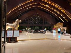 -三亚湾海居铂尔曼度假酒店