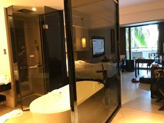 -三亚湾海居铂尔曼度假酒店