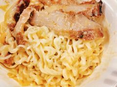 猪颈肉芝士捞公仔面-新记餐厅(香槟大厦店)