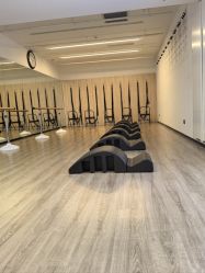 -恩舍瑜伽普拉提