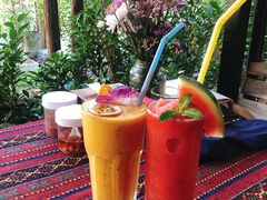 -Tikky Cafe