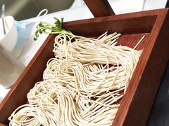 -红鼎豆捞·非遗鲍皇汤火锅(宝丰路店)