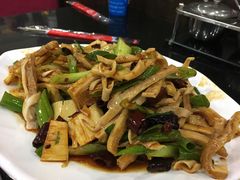 -瑞杰烧烤店·24小时营业(山东路店)