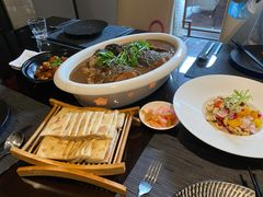 鱼头泡饼-北京海湾半山酒店-加咖啡西餐厅