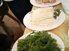 -芳村榕树头叹佬鸡煲(体育西店)