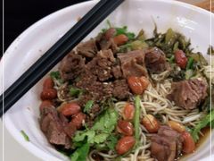 -阿阳牛腩腌面店
