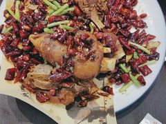 -川流不息·地道川菜·小龙虾(松东路店)