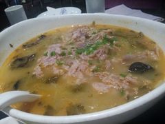 酸汤肥牛-鹿港小镇(悠唐店)