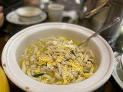 白玉菇焖土鸡蛋-何氏排骨(左家塘店)