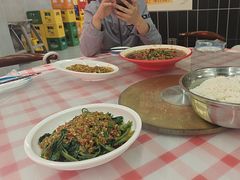 -洪霞餐馆·川菜·鲜货现炒(两江春城店)