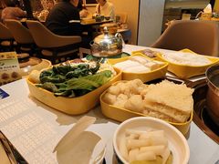 -润园四季椰子鸡火锅(卓越INTOWN店)