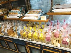 面包甜点陈列柜-皇家美孚(海云庵店)