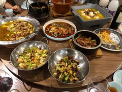 -有红鸡毛店·川菜(建设路店)