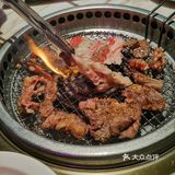 和牛，榴莲，山姆甜品都是无限续[笑脸]