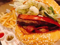 -The Habit Burger Grill 哈比特汉堡(复兴soho店)
