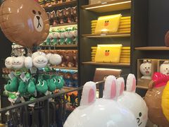 -LINE FRIENDS Garosu-gil Flagship Store
