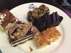 -小天鹅戴斯酒店鲸鲨百汇创作料理
