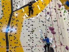 -问山MountQuest攀岩馆