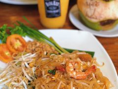 海鲜炒河粉-Dang restaurant (patong phuket)