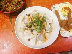 钟水饺-爆炸头阿姨小四川正宗川味小吃(无任何分店)