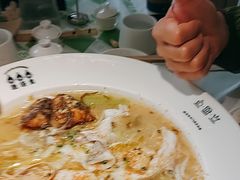 -渔语鱼酸菜鱼新川菜(来福士店)