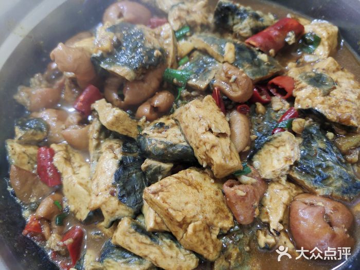 黑皮酸菜鱼(绣花巷店)肥肠图片