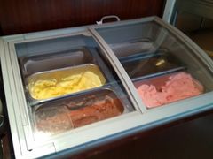 芒果冰淇淋-天伦松鹤大饭店·欣妮咖啡