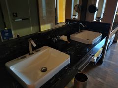 -中山利和希尔顿酒店