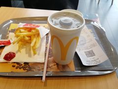 -麦当劳(松江南乐得来速店)