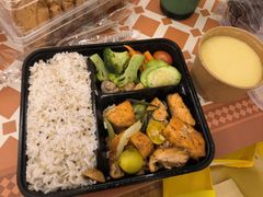 香煎鲑鱼藜麦饭-遇见西木美式餐厅(体育路店)