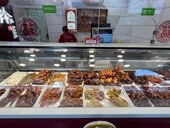 -冷记卤品(鲁磨路店)