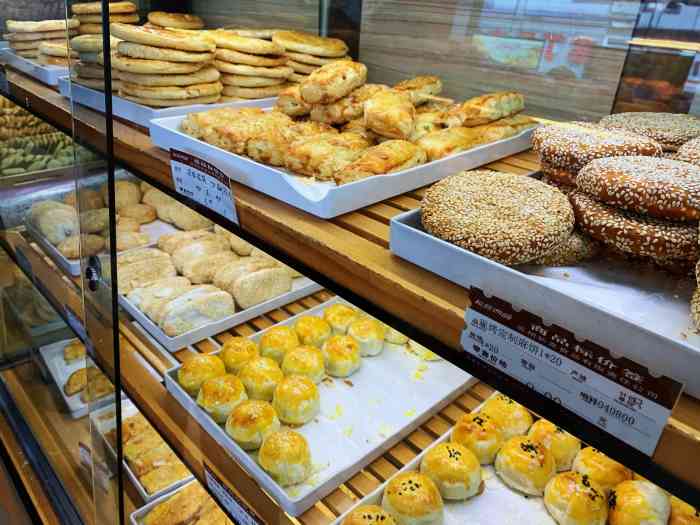 长发西饼(临顿路店)-"去苏州玩的时候买的月饼,专门搜到了这里,.