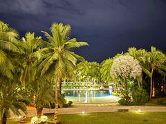 -三亚湾海居铂尔曼度假酒店