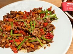 -聚鑫朋酸菜肥肠(文艺路口店)