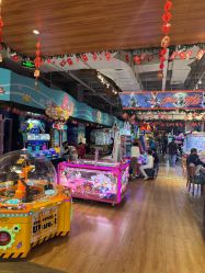 -探奇乐园蹦床公园(日月广场店)