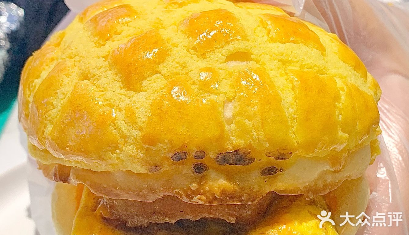 东莞煲仔饭的颜值天花板〰️饭焦掂过肉✔