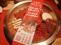 经典谭公红锅-谭鸭血老火锅(龙湖宝山天街店)