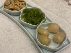 餐前小菜-梅龙镇酒家(南京西路总店)