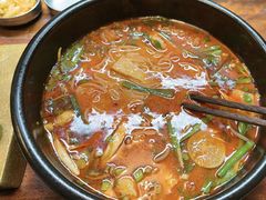 -银米·云南传统过桥米线(双廊黑金冠店)