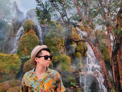 -Chom Cafe and Restaurant