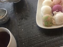 -莓园冰淇淋店