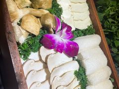 -慢丽江·云南野生菌土鸡锅(西山店)