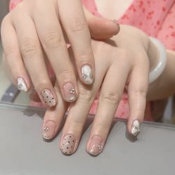 -艾珂·美甲美睫