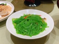 翡翠盐爆螺片-将相和·海鲜蒸饺大连菜