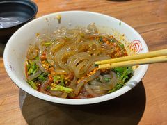 -万记麻辣烫国展总店