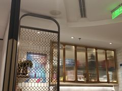 -港丽餐厅(正大店)