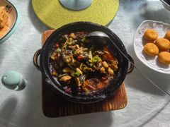 -鄱阳湖·江西小炒·瓦罐煨汤(五道口店)