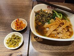 -双燕楼·手工馄饨·汤面小吃(世纪汇店)