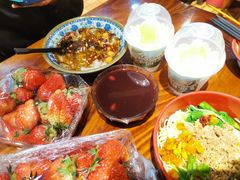 -爆炸头阿姨小四川正宗川味小吃(无任何分店)