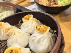 蟹黄小笼汤包-常鲜德乐购迎桂馒头店(麻巷公寓店)